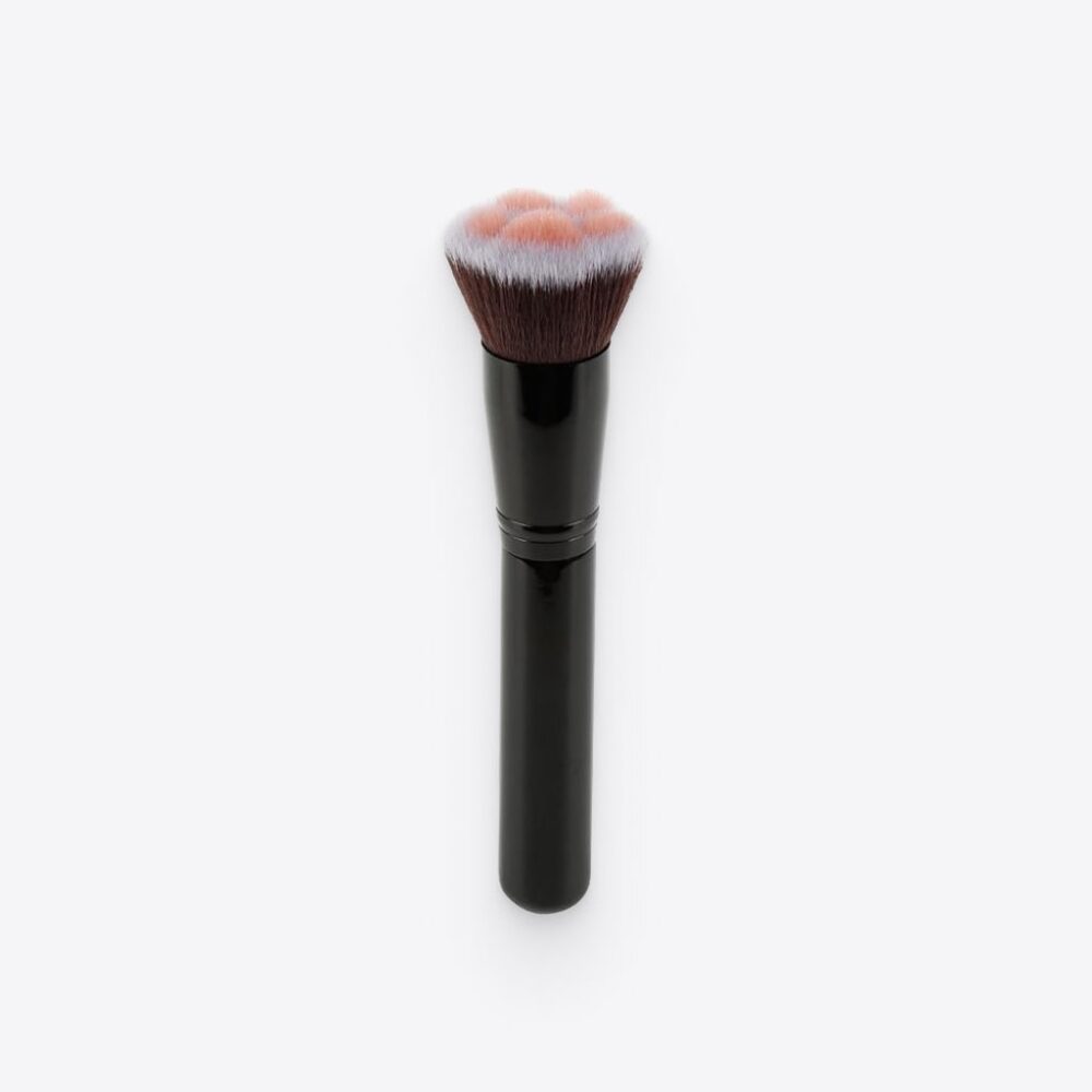 RefreshOn99's tweet photo. Cat Paw Makeup Brush #facial #omega https://t.co/KEfqIm6BLi https://t.co/CML7K54x1f
