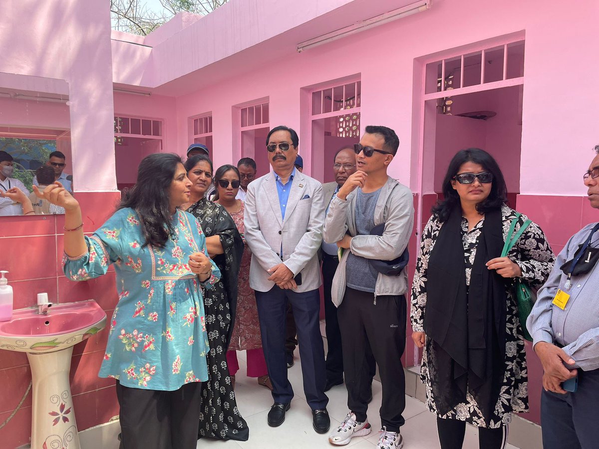 Urban_ASCI's tweet photo. Sanitation tours are designed to accelerate the #SDG6 targets in South Asia. The visits, workshops and interactions with government officials and innovators serve as a robust peer learning platform among practitioners in the region.
 @Chary_VSC @ASCIMEDIA @WaterAidIndia @wateraid https://t.co/r3yKoF0PO7