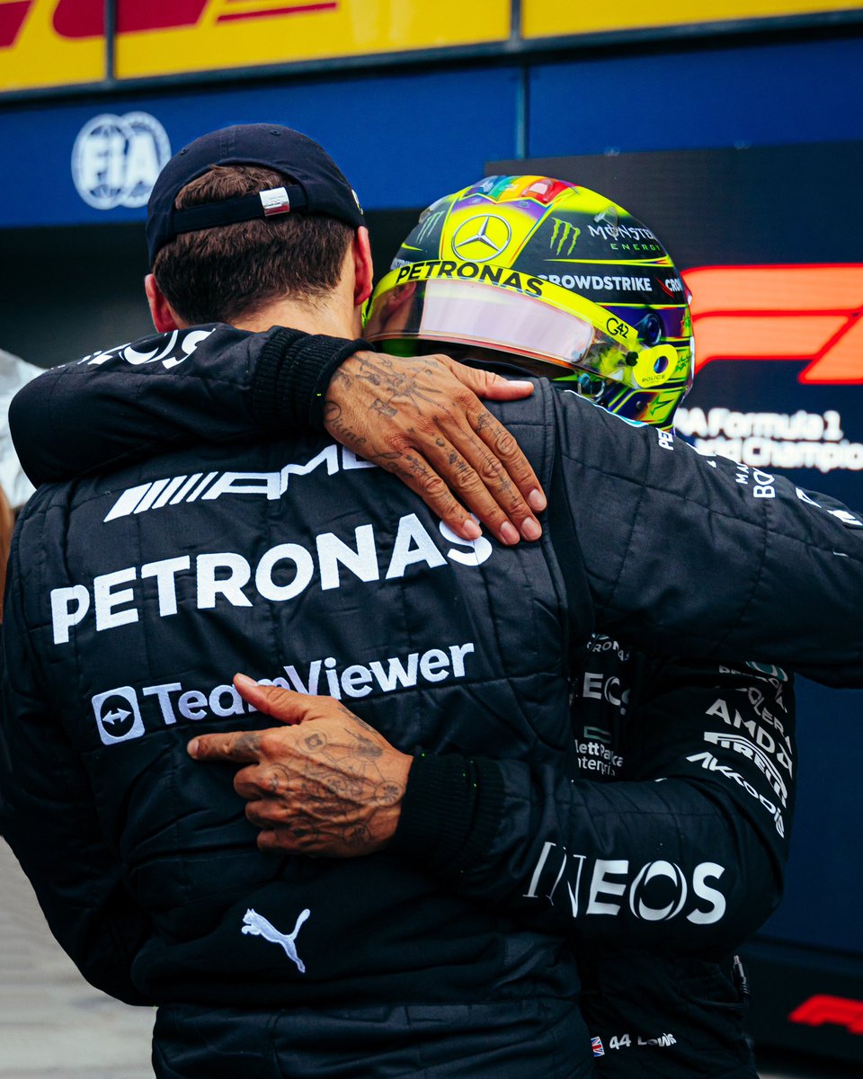 MercedesAMGF1's tweet photo. A challenging Quali session. But what a job by these two. 💙💜👏 https://t.co/Or8ZvfzSZS