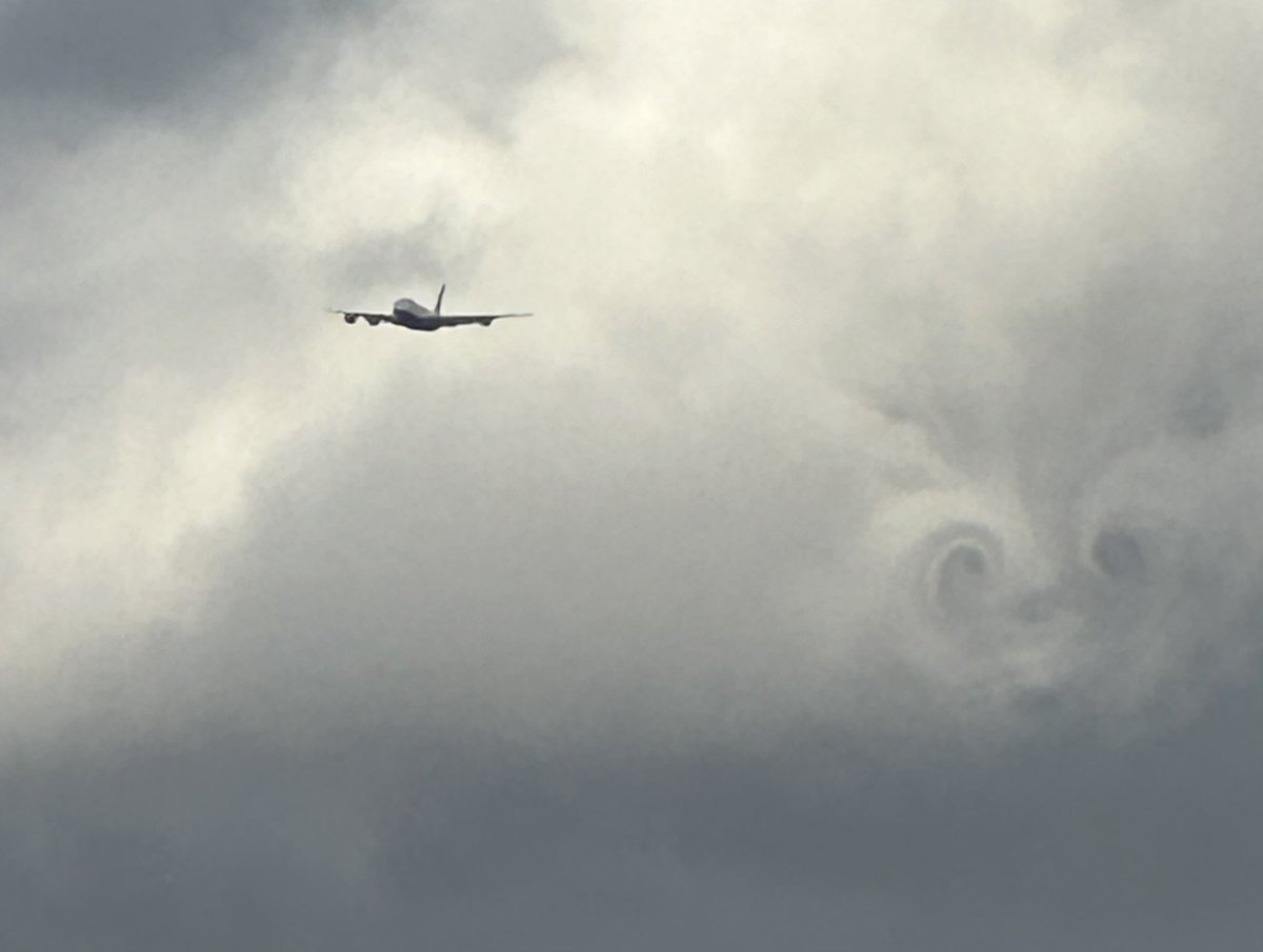 AnnMDriver's tweet photo. Great photo of turbulence taken by my 8 year old son https://t.co/6V9HT8xZ2N