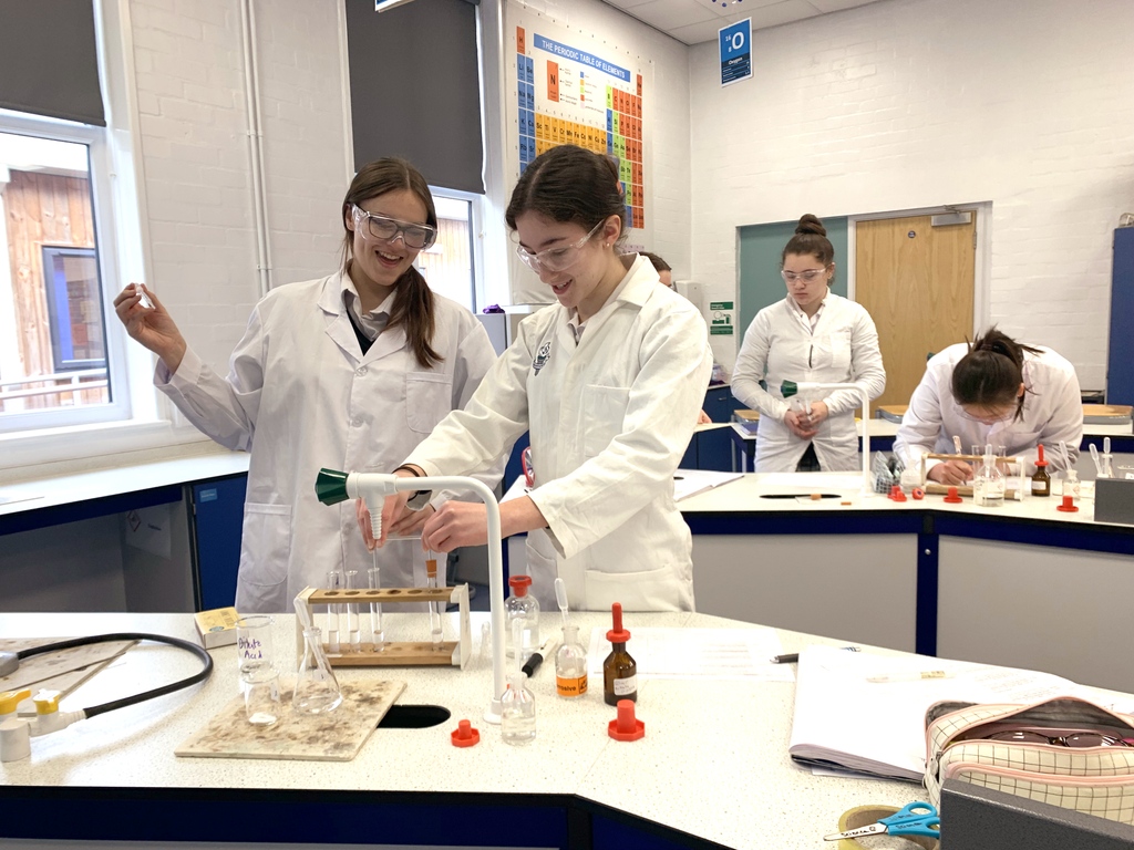 AdcoteSchool's tweet photo. The girls are testing chemicals and compounds to uncover their identity, in the name of forensic science!
#FutureWomen #Education #Shrewsbury #Shropshire #ShrewsburySchool #21centuryLearning #FirstClass #FemaleLead #WomenInEducation https://t.co/AZPkdeX8jv