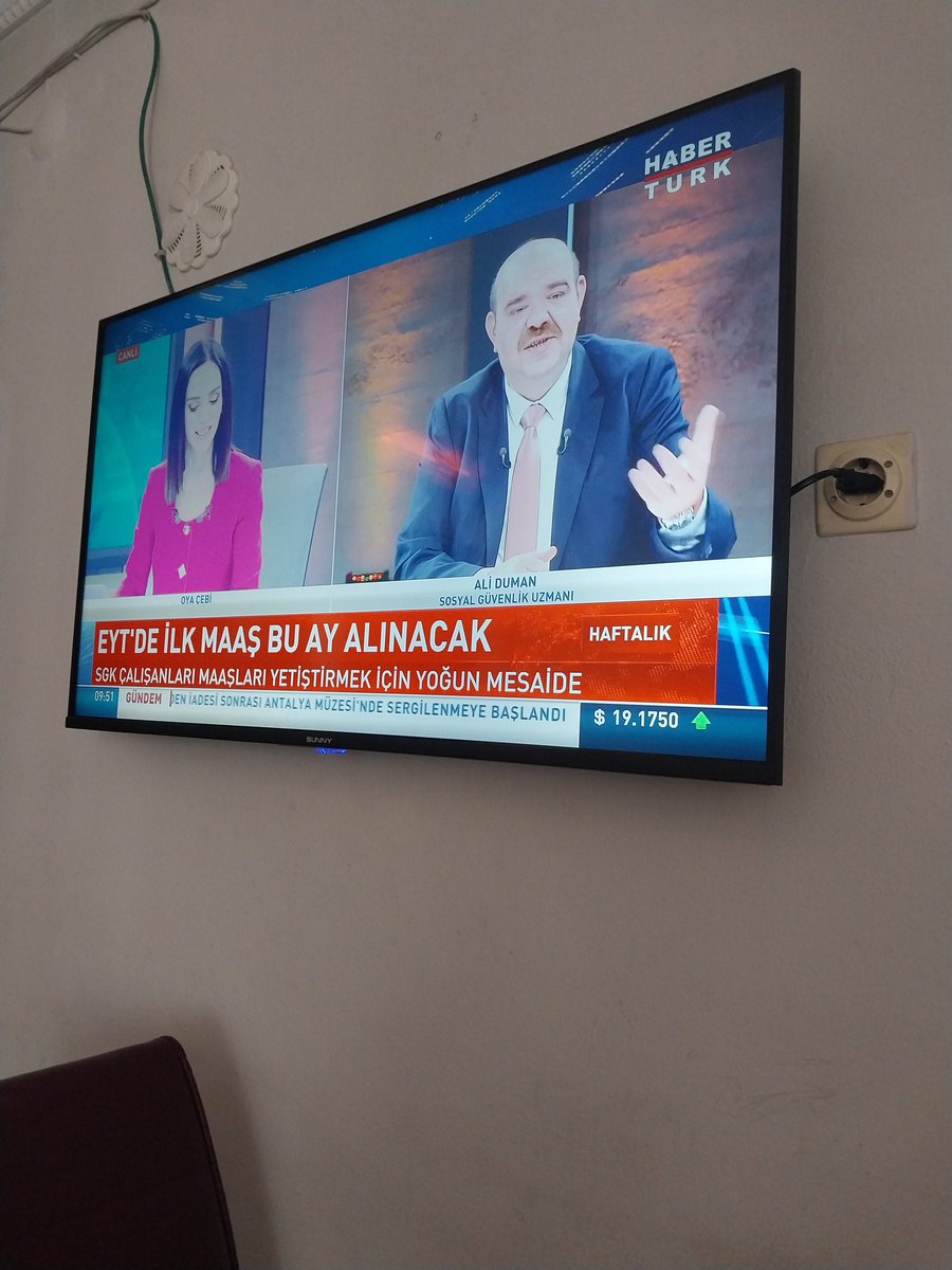 rexomustoKEP's tweet photo. Programda  2000 lerin mağduriyetini dile getiren sayın Ali DUMAN'a desteklerinden dolayı teşekkürler. 
#2000LerMeclise https://t.co/p2NnE7xkmr