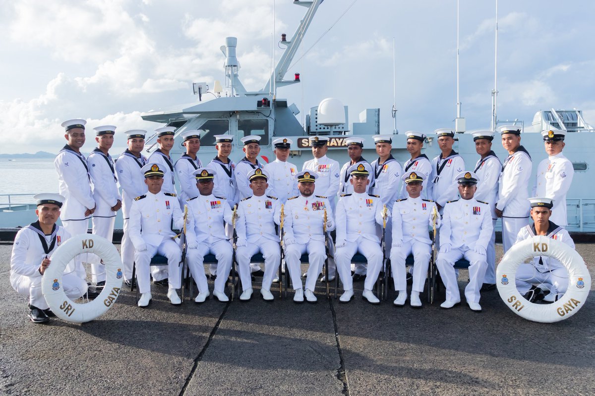 NavySDK's tweet photo. ⚓ #NavyUpdate MAWILLA 2 🇲🇾

Syabas dan tahniah diucapkan kepada seluruh warga KD SRI GAYA kerana berjaya peroleh penarafan 4 Bintang dalam Audit Kesiapsiagaan kali ini. 

#TLDMSiaga
#NavyUpdate
#NavyPride
#SediaBerkorban https://t.co/mPk3FiAS22