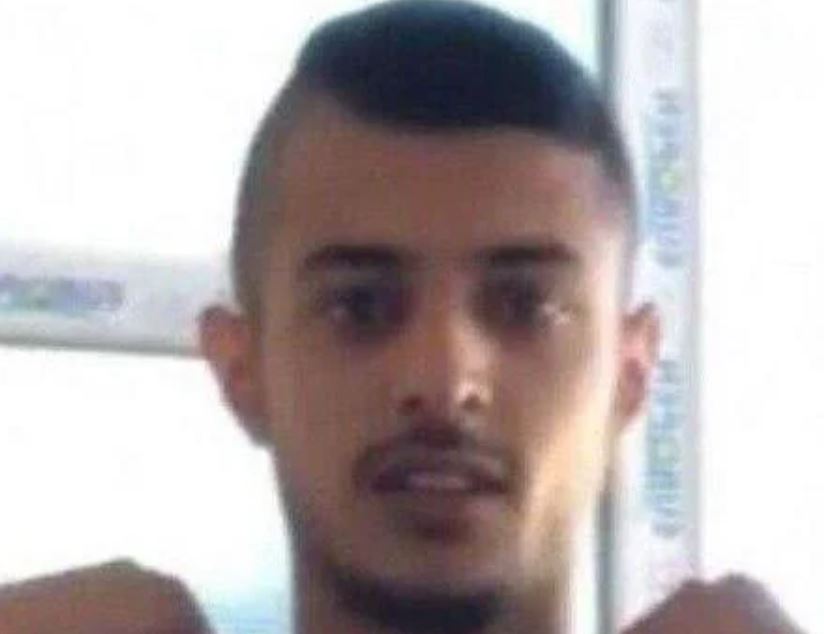 ShehabAgency's tweet photo. تغطية صحفية: "الشاب الطبيب محمد العصيبي 26 عاما الذي أعدمته شرطة الاحتلال عند باب السلسلة بالمسجد الأقصى الليلة الماضية، وهو من سكان حورة في النقب المحتل، علما أنه درس الطب في رومانيا". https://t.co/lZv22YTEDY