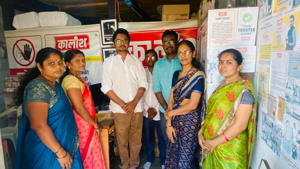 KalanshU's tweet photo. कालांश उद्योग समूहाचे अध्यक्ष(FOUNDER And CEO) मा.श्री.रोहित जी काले यांचा वाढदिवस कालांश उद्योग समूहातर्फे साजरा करण्यात आला..

यावेळी रोहित जी काले यांनी मानले सर्वांचे आभार... https://t.co/wdoOnAxmRC