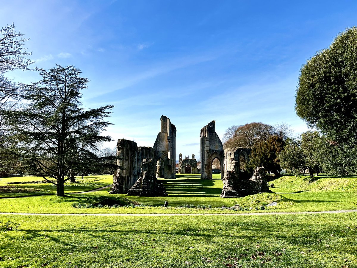 The beautiful ruins of Glastonbury Abbey, the oldest Christian site in England #ruins #historicalsite #historicalbuilding #englishheritage #christianhistory #englishhistory