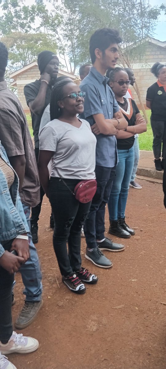 LuciaMutheu5's tweet photo. Tree Planting Activity at Kunyatta University
@kunec250 
@KUGreenEduHub 
@The_Leo_Club 
@district_leo
@KeEquityBank https://t.co/r7s4zoa8Go