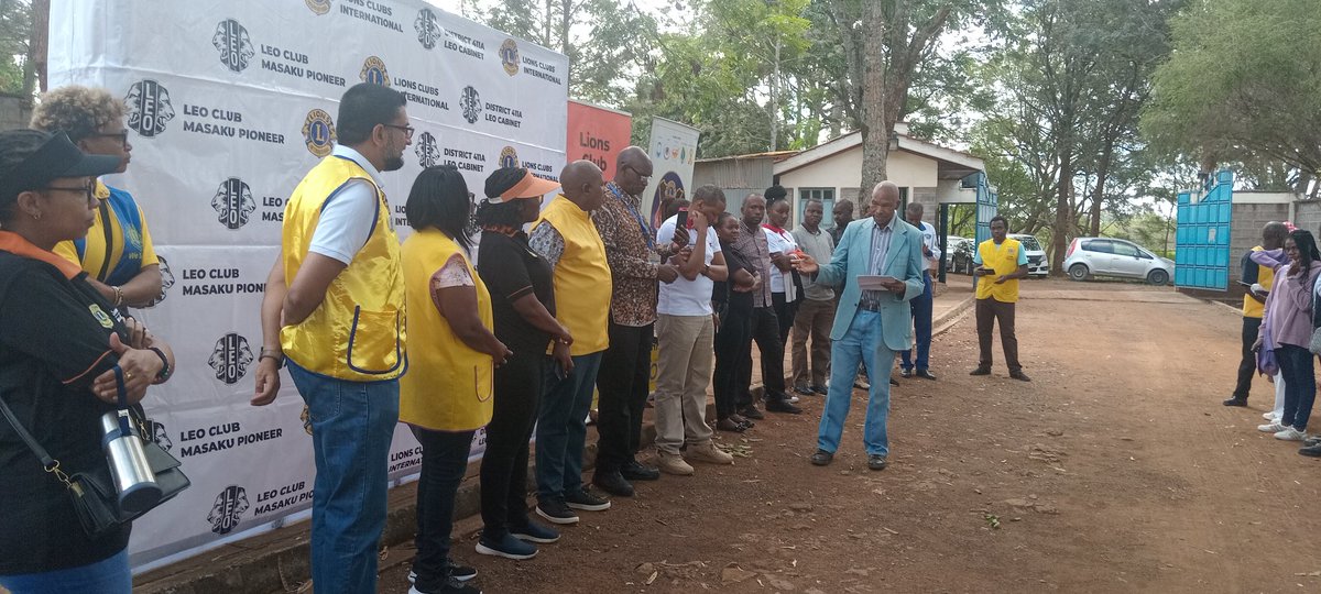 LuciaMutheu5's tweet photo. Tree Planting Activity at Kunyatta University
@kunec250 
@KUGreenEduHub 
@The_Leo_Club 
@district_leo
@KeEquityBank https://t.co/r7s4zoa8Go