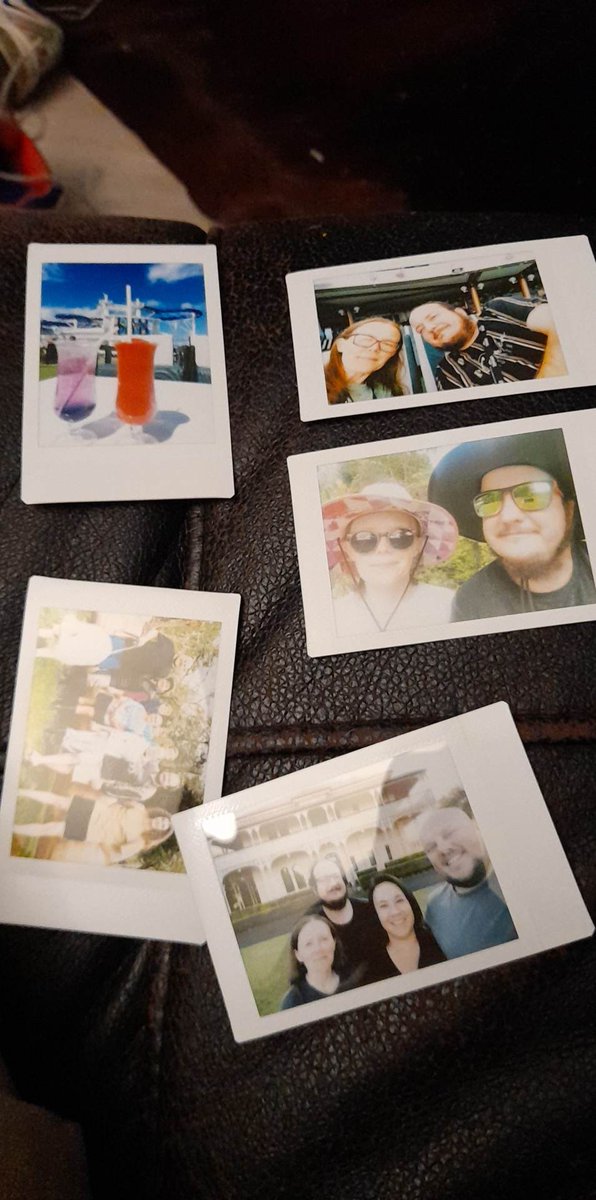 GeckoInMotion's tweet image. Got myself a portable "pocket" printer. Got an idea for all the photos I'll print, just  gotta put it in motion.