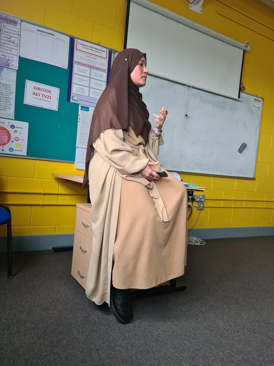 ccmwicklow's tweet photo. In honour of the holy month of #Ramadan, CCM invited in Amilah from the Islamic Cultural Centre to speak to our TY students &amp; #MulticulturalSociety. Amilah was incredibly generous with her time, even staying around to hand out student's names written in Arabic calligraphy. @KWETB https://t.co/V1HkFDWEBv