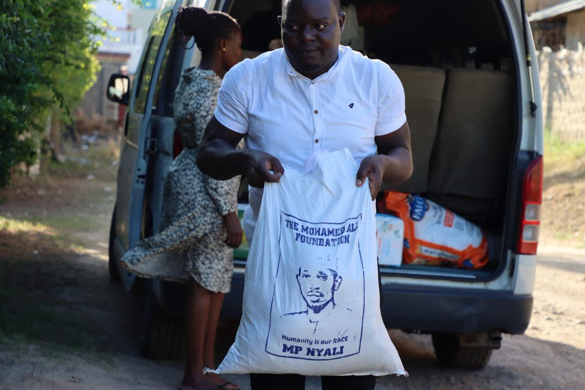 The Mohamed Ali Ramadhan Food Drive is ongoing. Alhamdulillah, Through <a href="/MoAliFoundation/">The Mohamed Ali Foundation</a>, I was able to deliver food items to Hanan Orphanage as we mark the end of the first 10 days of Ramadhan. We welcome all donations as we seek to support more orphanages across Msa county.