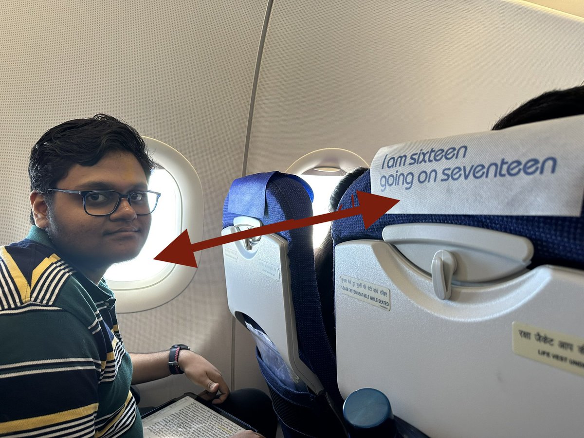 VaibhavKrS's tweet image. How do u know @IndiGo6E? 😜 #SameAge #Twins 

#6E5315