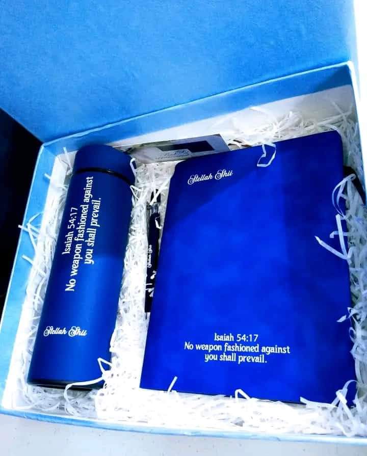 muthoni_njakwe's tweet image. Surprise your loved one with a unique and thoughtful gift set💗

Comprises an executive Diary/Notebook, an LED thermo, &amp;amp; a pen- all in a beautifully packaged gift box.

We personalize them with the recipient's name or a special message.

Going for Ksh2,800

Whatsapp me 0715017200
