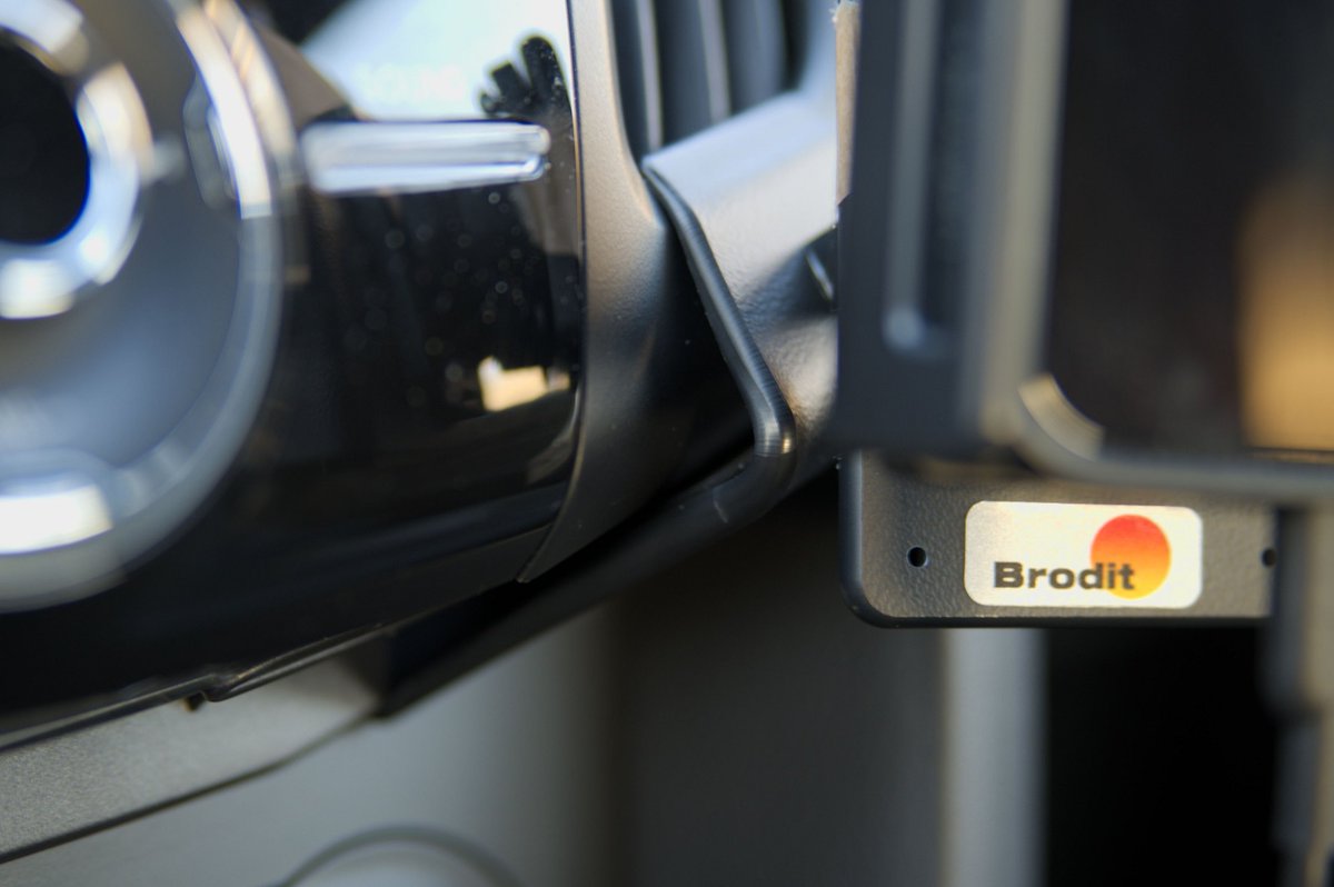 yrpk_car's tweet image. ちなみにこちらでした。
車種専用マウントっていいね。

minkara.carview.co.jp/userid/1464860…
#Proclip #Brodit