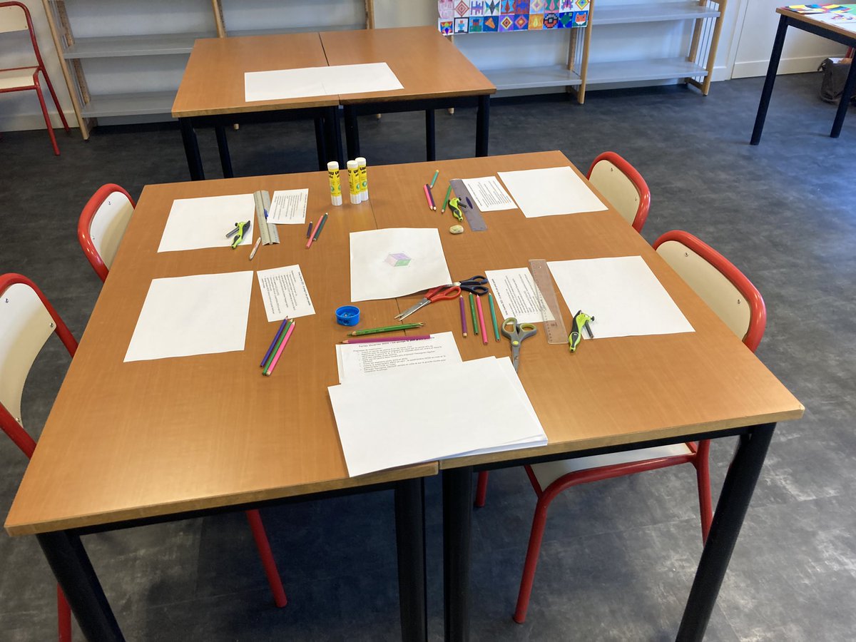 mathematwitt's tweet photo. Portes ouvertes au collège ce matin.  On vous attend. https://t.co/tGBGu1q51G