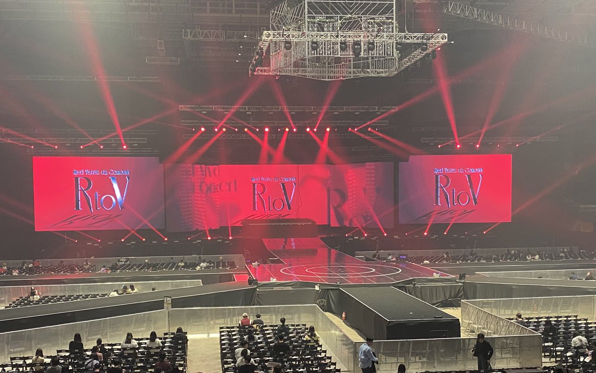 dynamitejoyy's tweet photo. ดูความเว่อของสเตจ 5 แฉกดิ คือจะเอาอิมแพคจ้า เพราะสเตจแบบนี้ ธันเดอร์โดม can’t แน่นอน กรี๊ดดดดดดดด

#smtrueตื่นมาฟังลูกค้า
#ลัฟวี่ไม่เอาธันเดอร์โดม
#ลัฟวี่จะเอาอิมแพค https://t.co/VfmcfYFFUI