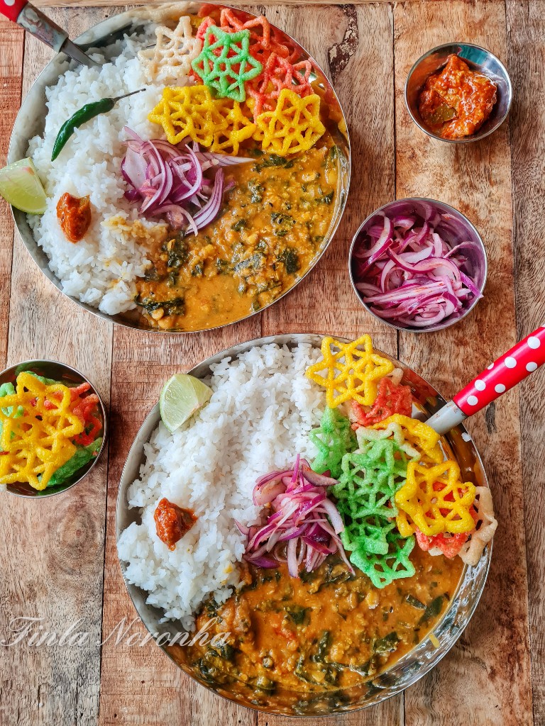 mykitchentreasu's tweet photo. Rice and Dal palak, #comfortfood #dallove #lentils #vegetarianfood #indianfood https://t.co/tW1cpN2n2t