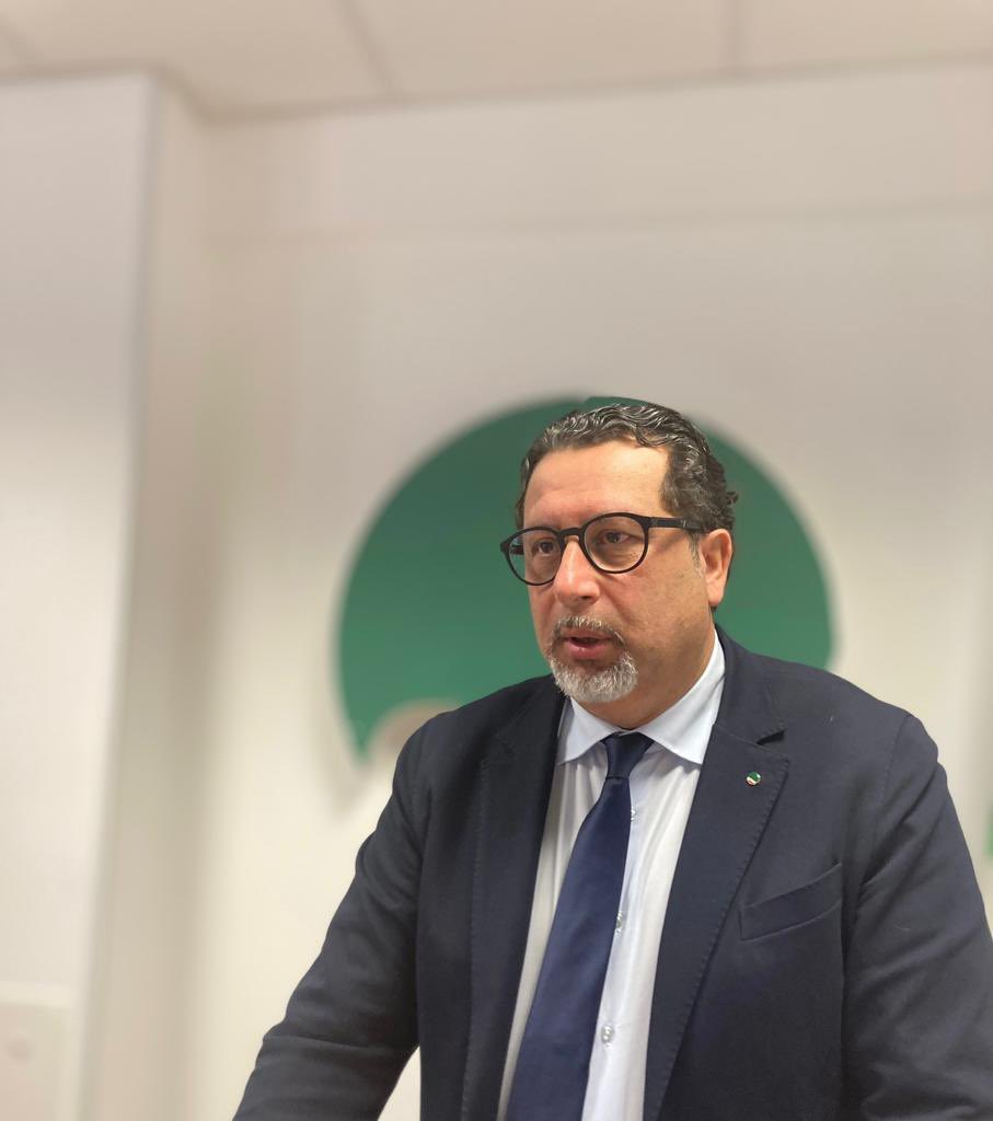 CislPuglia's tweet photo. #sanità @CastellucciAnto: #CislPuglia evidenzia criticità alla @RegionePuglia.Non scaricare sulle spalle dei cittadini il passivo della sanità.L’art.32 della Costituzione vale per il Governo ma anche per la Regione Puglia. Serve cambio di passo, i pugliesi hanno diritto alle cure https://t.co/hjpS39iaQ2