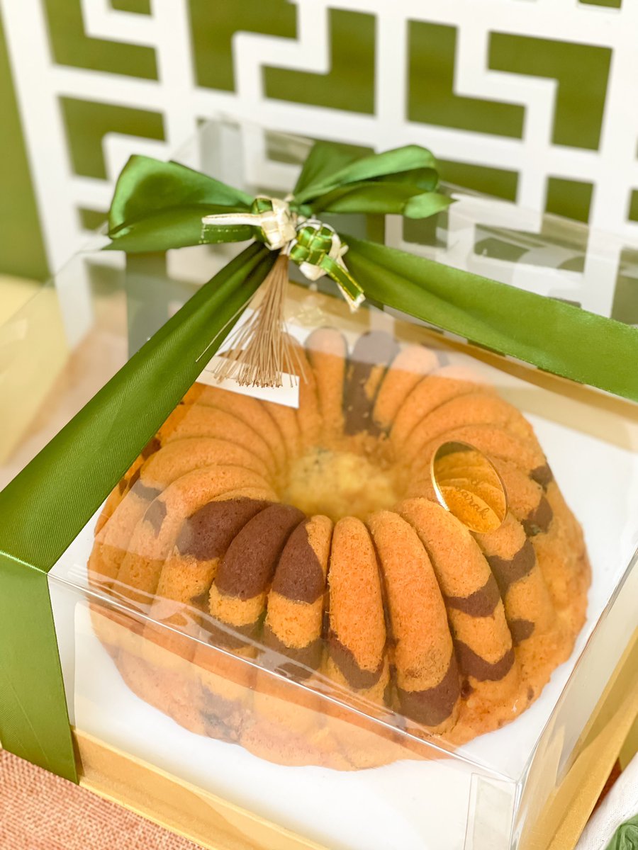 wonhotteokk's tweet photo. Guyss aku jualan kue nih buat #hamperslebaran mungkin ada yg mau beli🥰🥰 bantuin promosi juga boleh guys hehehe 
#kuekering #lebaran #hampersramadhan https://t.co/heWbILPaOL