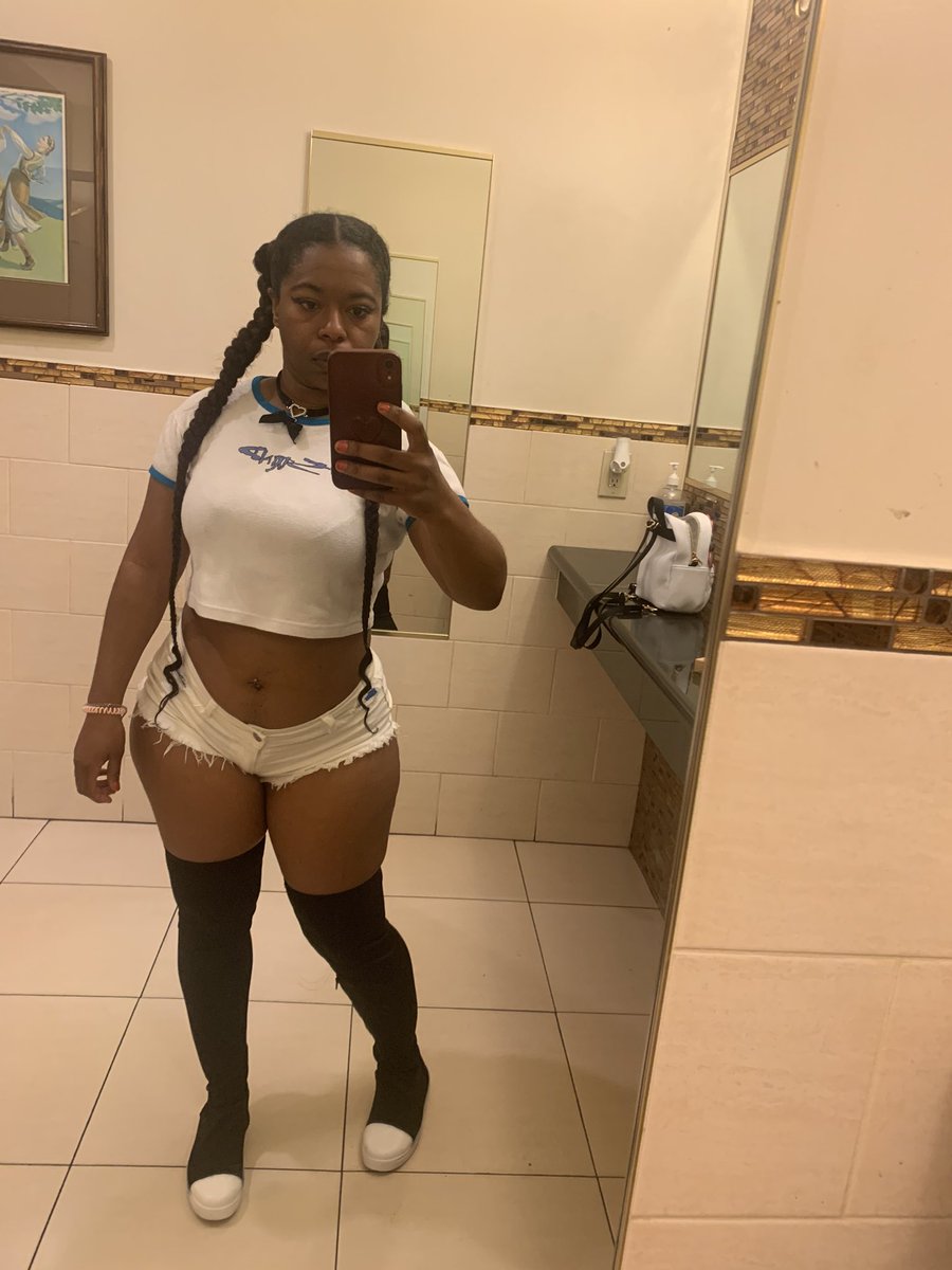 grungngraps's tweet photo. Fit Check! 🧍🏽‍♀️Mania Week - 2

- #JimmyDF 
- #GCWvsDDT 
- #JJSB7 
- #Murdermania https://t.co/veg29d8I7O