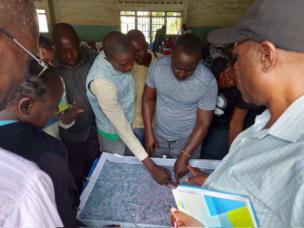 LizianAuma's tweet image. The ultimate goal of vulnerability mapping is to develop adaptation plans for the words within Kisumu county.
Today @Wanavijiji_sdi @Maseno_Uni  and @KisumuCountyKE  are helping the community do mapping in Kondele ward.  #coproductionofknowledge