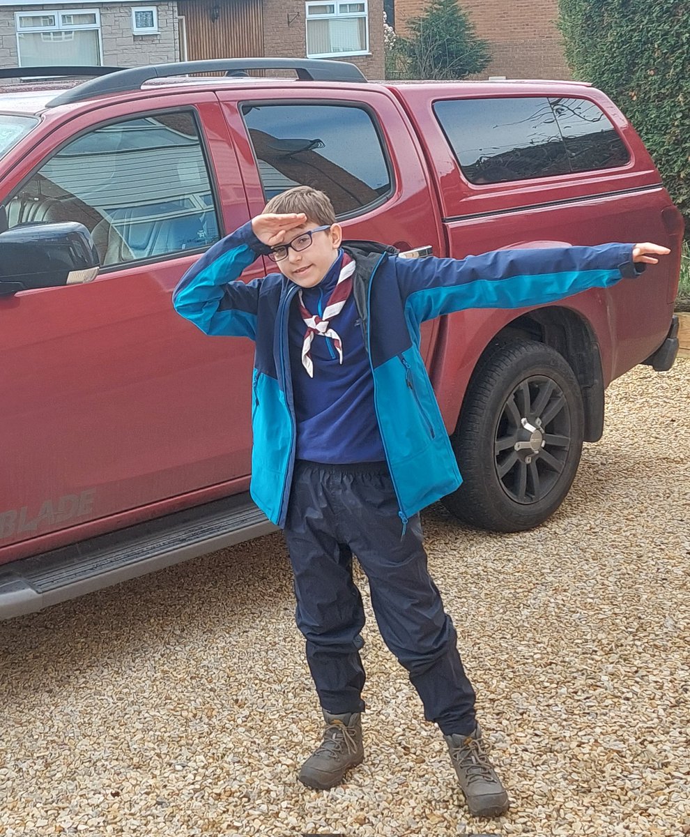 RuthWrite8's tweet photo. And he's off (to the start point)! #cheshirehike glad we weren't one of the 7am starters https://t.co/4bJkKIHANE
