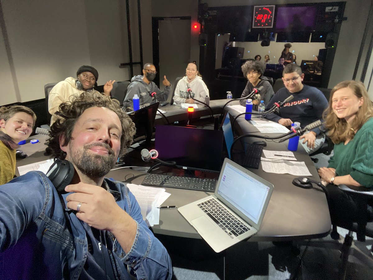 fsaltiel's tweet image. Comment se joue et se déjoue la « réputation numérique » des adolescents ? 5 lycéens de Pierrefitte prennent le micro dans @LeMeilleurdesM en compagnie de @MargotDeage. C’est rare et si important de savoir les écouter. 
En podcast et à 17h sur @franceculture 
@LeCLEMI #SPME2023