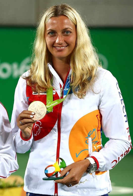 ukrtennis_eng's tweet photo. 🇨🇿 Petra Kvitova, 2-time Wimbledon champ &amp; Rio Olympics bronze medalist: "I appreciate that Wimbledon had a tough time last year not giving the points, that Belarusian and Russian didn't play. And I think they shouldn't be allowed, actually, in my opinion, either to Olympics" ⬇️ https://t.co/Jqvuqxj2zy