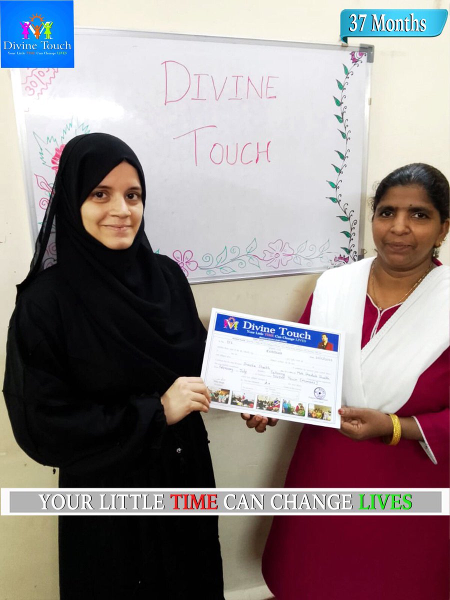 Divine_T's tweet photo. Divine touch students were given certificates for completion of their Mehndi classes.
CONGRATULATIONS TO ALL THE STUDENTS ๐
.
Always remember-
Your little time can change lives
#divinetouchfoundation #certificatedistribution #mehndidesign #mikasingh #charity #ngo #happytohelp https://t.co/9MeWQnbX9j