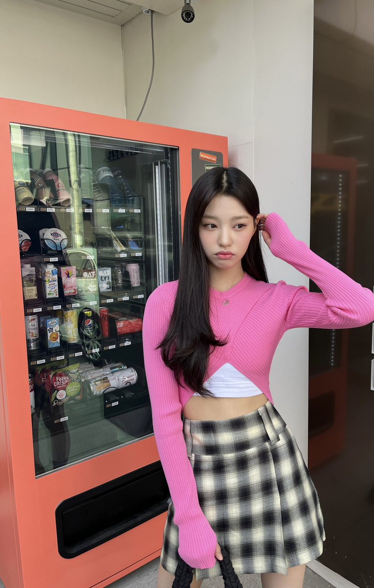 csrpics_'s tweet photo. 🐰📸 https://t.co/Nm2jcry462