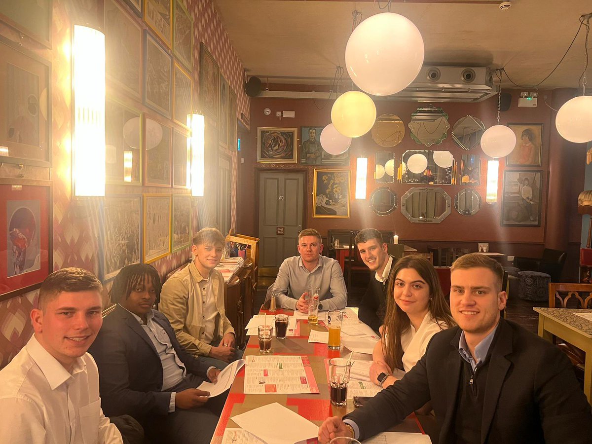 Oskar Dawid tweet media