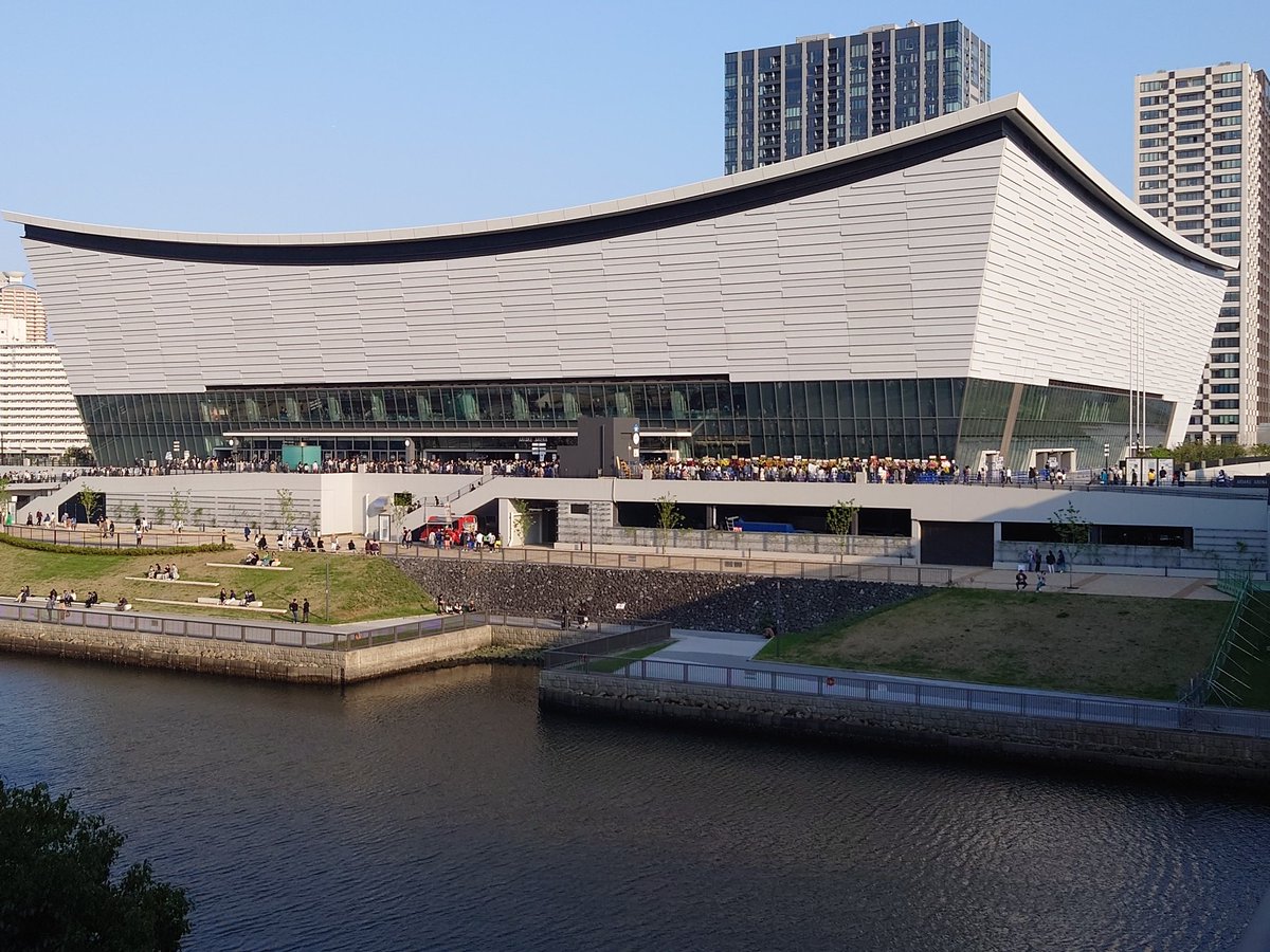 M19020217's tweet image. 有明アリーナへMISIAさんのライブに行ってきました！
とても感動的なライブでした😊歌もパフォーマンスも素敵なライブでした☺
MISIAさんの高音の声が会場に響いてました♪

#MISIA
#25th_Anniversary
#有明アリーナ