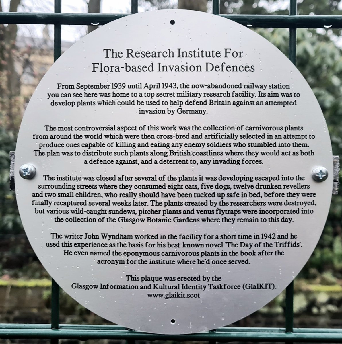 The fourth plaque is dedicated to uncovering wartime mis-adventures at a secret military research facility beneath Glasgow's Botanic Gardens, where it is sited, and the science fiction novel they inspired. 

#glasgow #triffids #glasgowbotanicgardens  #johnwyndham #AprilFoolsDay