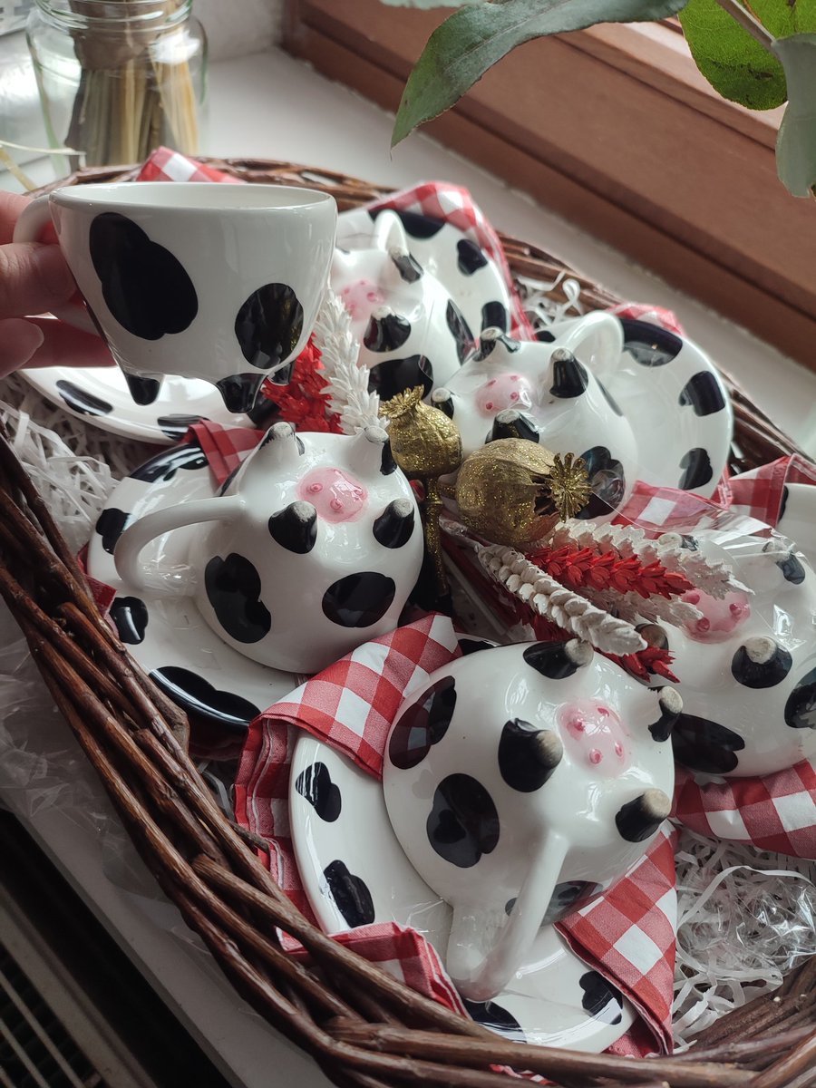 Mes amis m'ont offert un cadeau de crémaillère pour aller avec ma nouvelle machine à café, une "évidence" pour eux 

Mon passé d'agricultrice me rattrape