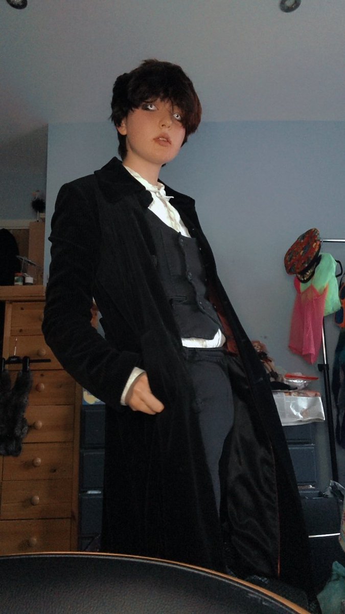 Void__Zer0's tweet photo. Day 4: Fancy Dress. I went as Dracula :D #fancydress #dracula #cosplay #ooc #goth https://t.co/ohmlrHYFp0