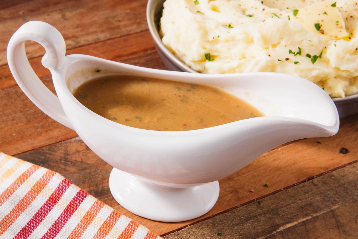 RonanOBhroin's tweet photo. Normal Gravy.                Different gravy. https://t.co/owBIzb94pi