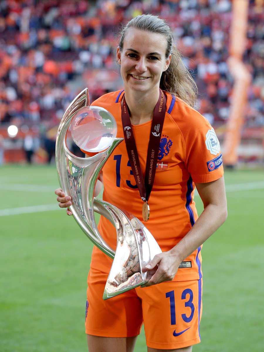 oranjevrouwen's tweet photo. 𝗣𝗮𝗿𝘁 𝗼𝗳 𝘁𝗵𝗲 𝘀𝗾𝘂𝗮𝗱 sinds 2010! 🔙🧡

#OnThisDay https://t.co/GbtiLoU3ZE