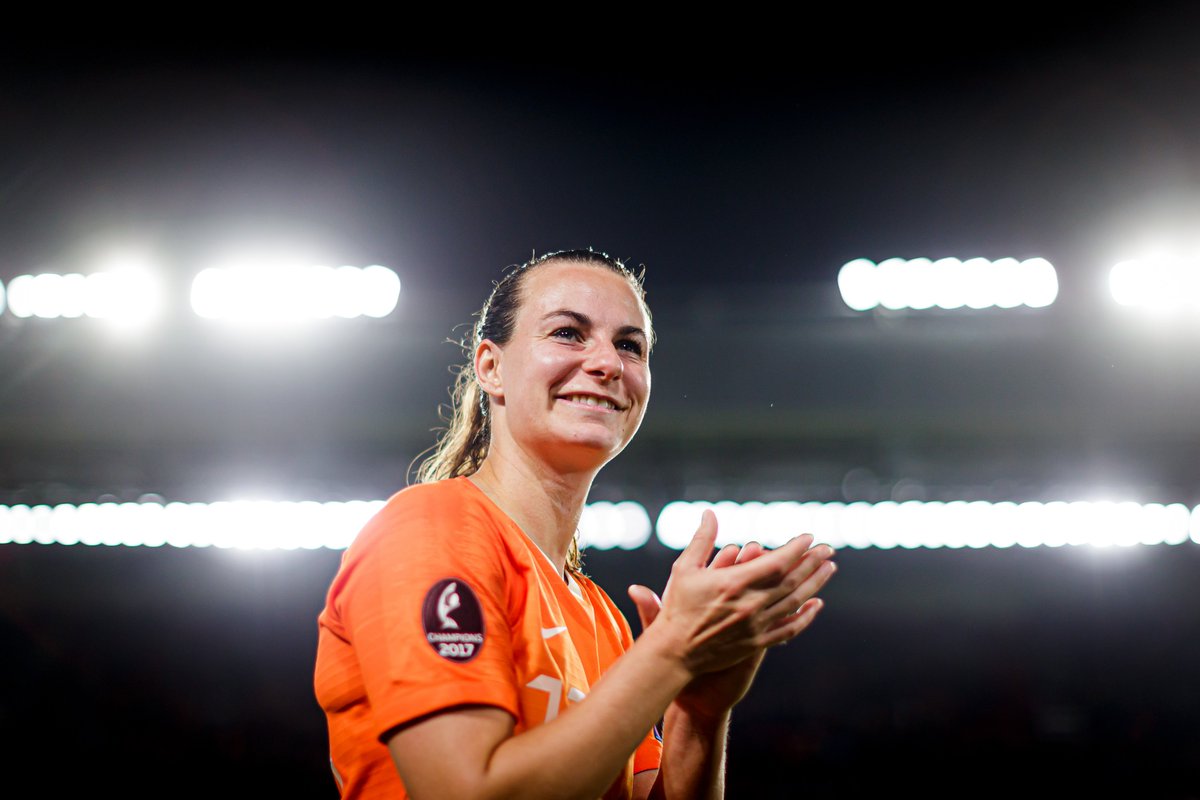 oranjevrouwen's tweet photo. 𝗣𝗮𝗿𝘁 𝗼𝗳 𝘁𝗵𝗲 𝘀𝗾𝘂𝗮𝗱 sinds 2010! 🔙🧡

#OnThisDay https://t.co/GbtiLoU3ZE