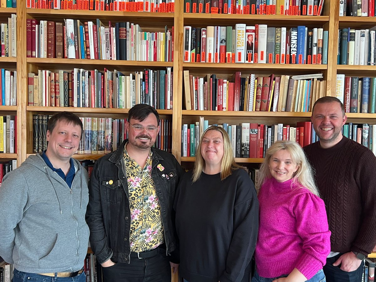 Liz Moorse tweet media