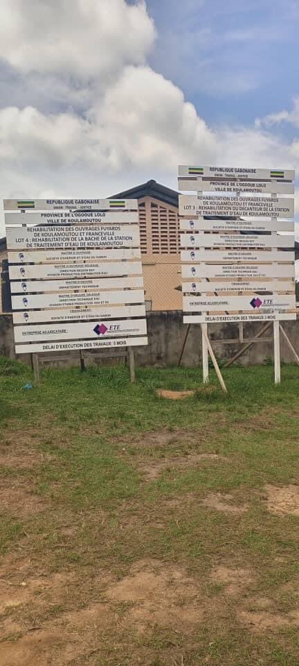 OfficelOswald's tweet photo. Profitant de mon séjour dans la province de l'Ogooué- Lolo, aux côtés du Président de la république S.E Ali Bongo Ondimba et du Premier Ministre Alain Claude Bilie-By-Nze, j’ai procédé hier à la visite de plusieurs chantiers en cours dans la ville de Koulamoutou.
#PAT #MERH https://t.co/af5J6EQXqn
