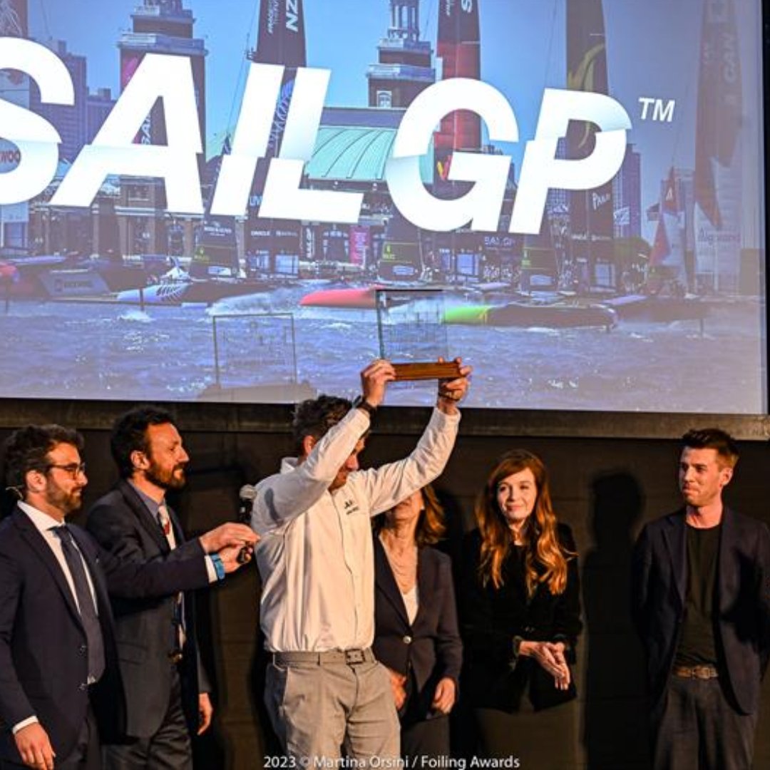 waterspeedapp's tweet image. 🏆The 2023 Foiling Awards were a huge success! 
Ruggero Tita and Caterina Banti's Sailing Team was judged the champion pair, SailGP won the category award for 2022, and Helena Scutt won Female Sailor Award🌟
Read more: bit.ly/3znwbR3   

#regatta #sailing