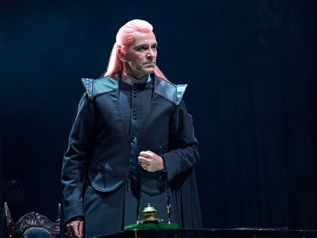 CursedChildLDN's tweet photo. Hello everyone! You might’ve noticed something different in last night’s performance. Due to an unlucky chain of events, our glorious Malfoy wigs have been washed with a different kind of purple shampoo. We apologise for the inconvenience and wish you a magical day. #AprilFools https://t.co/pOEobQix25