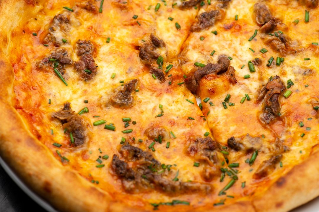 CafesserieUg's tweet photo. Cafesserie #Pizza is an acceptable #meal at any time of the day! 😋🍕

#weekendgoals💯 #HappyNewMonth #WeekendPizza #BeOurGuest #DineOut #DineWithUs #OrderCafesserie #Pizza https://t.co/5kldbdfqOW