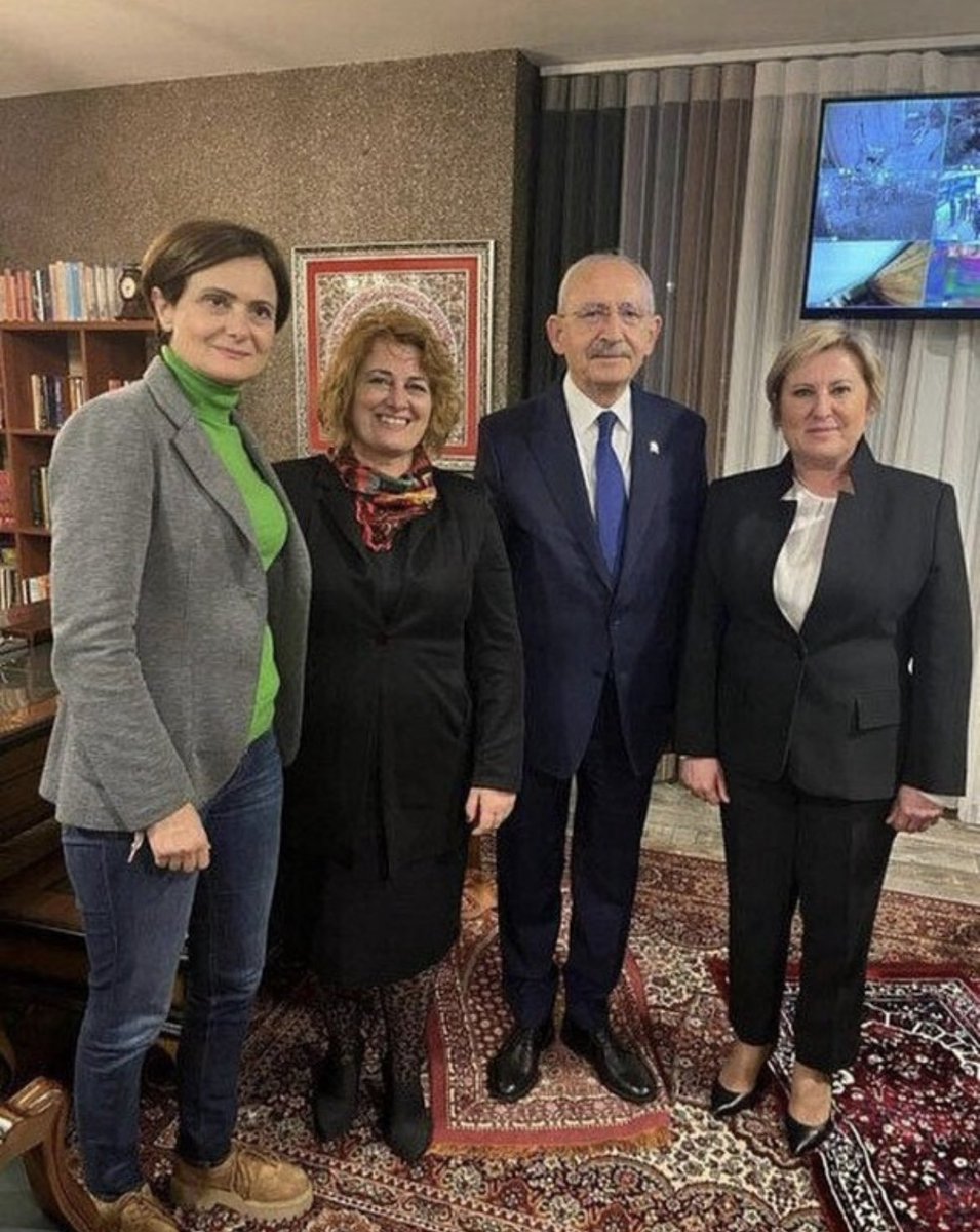 Mesele seccade değil! Uğruna 15 temmuzda, Balkanlar’da, Çanakkale’de can veren şehitleri ayaklarınızın altında çiğnediniz. O seccade bu milletin var oluş sebebidir. Bu milletin kutsallarını ayaklarınızın altına aldınız.Bu aziz millet sizi 14 mayis’ta sandığın altında çiğneyecek