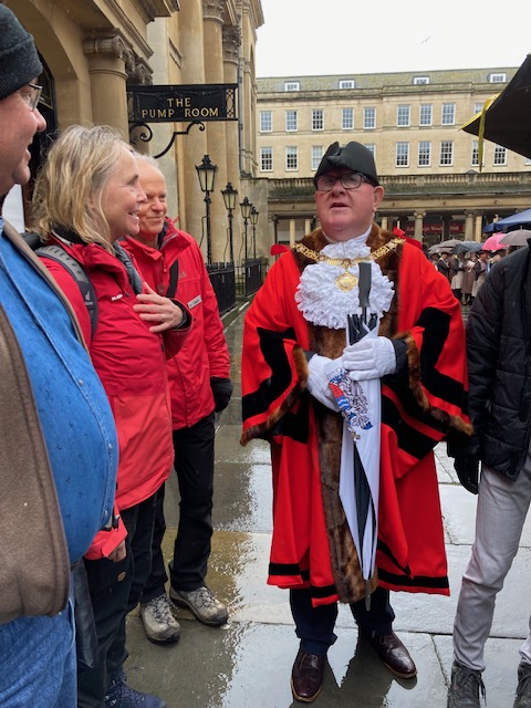 Prior to going into the Abbey for a Norland Nannies graduation ceremony, the Mayor generously took the time to come to chat to Guides waiting to take visitors on what promised to be a wet and windy 2 hour walk!