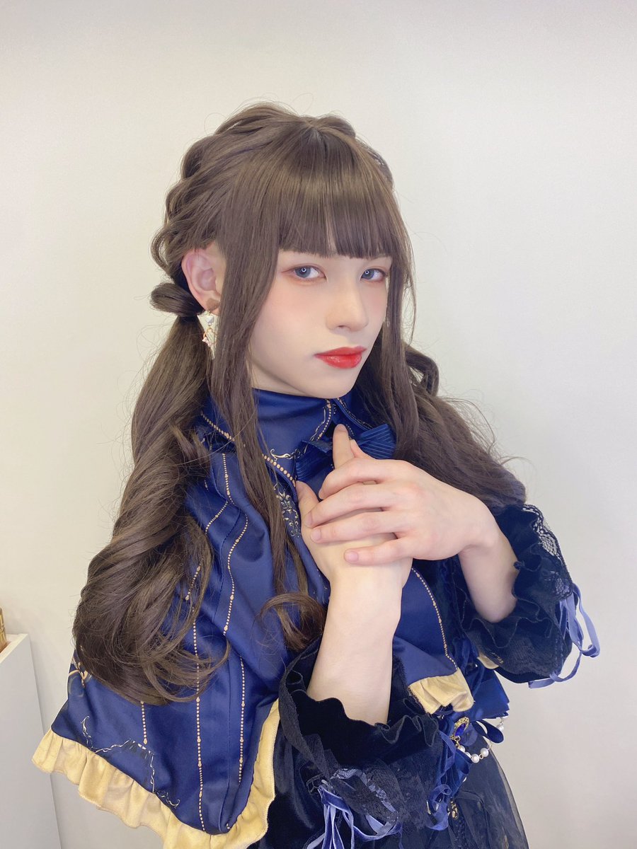 makeadifferent2's tweet photo. Kawaii🖤 https://t.co/UQiumVhZBg