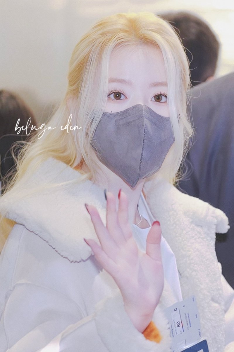 230113｜ICN出境饭拍 beluga eden独家©
㊗️各位亲爱的四月快乐
💞Happy April my dears

#슈화 #SHUHUA #舒華
#여자아이들 #GIDLE 
 #AprilFoolsDay