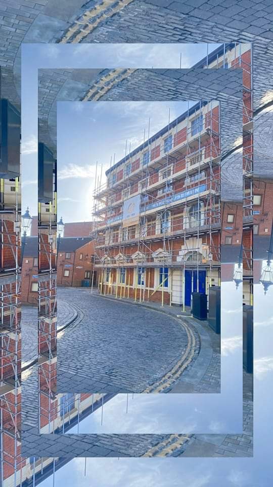 We have been supporting a client in the heart of Hull at the Merchants Warehouse! 🏡

To see more of the projects we have completed and how we can support your scaffolding requirements, please visit our website elevation.org.uk 📲

#elevationscaffolding #scaffolding #hull