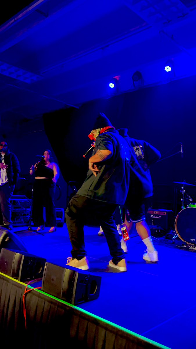_HoneyDreadz's tweet photo. Gupp, ur such a vibe, Im proud of u &amp; i love u!! Dnt ever change!!!

#NMBRS | 🌙 https://t.co/o2Riht7NUj