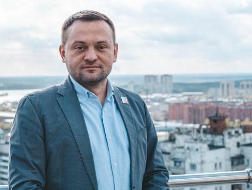 Uk_Eu_Ru's tweet photo. Russie / Pression politique / Le député du conseil municipal de Novossibirsk, Sergei Boyko, a été inscrit au registre des agents étrangers. (Selon le ministère de la Justice, Boyko a discrédité les idées de servir la patrie) #Pressionpolitique https://t.co/A2KnKj8CWq